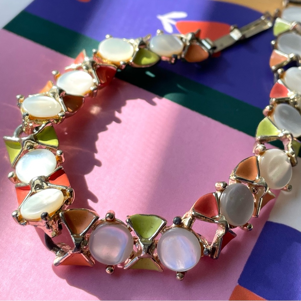 Vintage MOP & colorful enamel goldtone bracelet unmarked